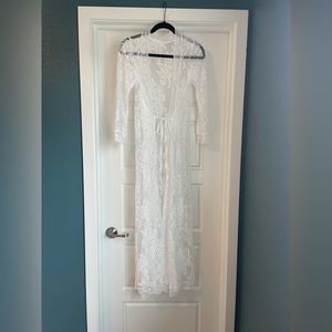 NWOT White lace robe swimsuit cover up duster